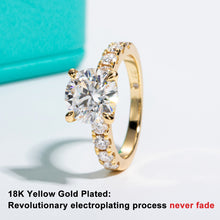 Load image into Gallery viewer, 3.5 Ct.TW Round Brilliant with 0.8 Ct.TW Side Stones Diamond Ring