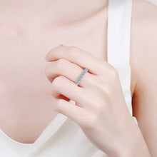 Load image into Gallery viewer, Diamonds Cocktail Ring with 2.1 Ct.TW Round Brilliant in 18K White Gold