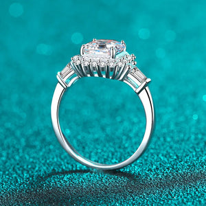 18K White Gold Asscher-Cut Diamond Ring 2.0-carat Round Brilliant VVS