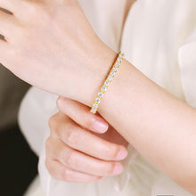 Load image into Gallery viewer, 18K Yellow Gold 0.50 Ct Round Brilliant Tennis Bracelet 37 Diamonds