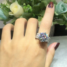 Load image into Gallery viewer, Elegant S-925 Diamond Ring with 3.0 Ct TW - 5.0 Ct TW Round Brilliant