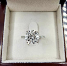 Load image into Gallery viewer, Natural Diamond Ring 0.5 Ct to 2.0 Ct - 14K White Gold, VS1, EF Color