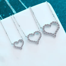 Load image into Gallery viewer, 2.0 Ctw Round Brilliant VVS Diamond Pendant Necklace in 18K White Gold