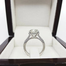Load image into Gallery viewer, Natural Diamond Ring 0.5 Ct to 2.0 Ct - 14K White Gold, VS1, EF Color