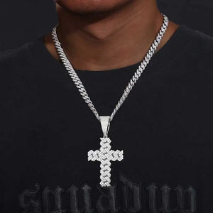1.2 Ct.TW Round Brilliant in S-925 D-VVS Cuban Diamond Cross Pendant