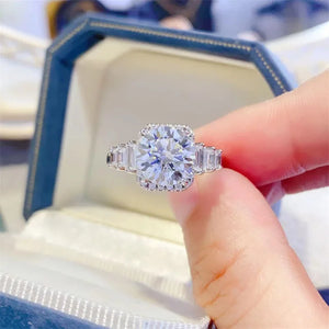 S-925 Silver Ring with 2.0 or 3.0 Ct.TW  VVS Diamond in 18K White Gold