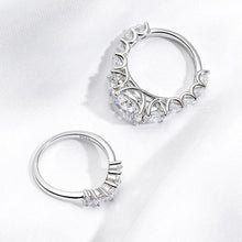 Load image into Gallery viewer, Exquisite 9.8 Ct.TW Round Brilliant VVS Diamond Halo Engagement Ring