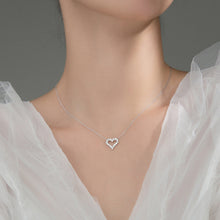 Load image into Gallery viewer, 2.0 Ctw Round Brilliant VVS Diamond Pendant Necklace in 18K White Gold