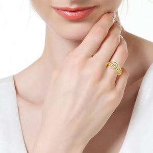 Elegant 18K Yellow Gold Round Brilliant VVS Full-Diamonds Ring in S-925