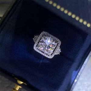 S-925 Silver Ring with 2.0 or 3.0 Ct.TW  VVS Diamond in 18K White Gold