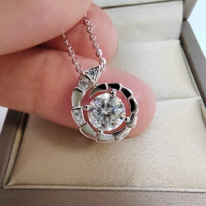 1.0 Ct.TW Round Brilliant Necklace VVS Diamonds in S-925 in White Gold