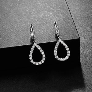 Luxury 18K White Gold Diamond Earrings in Water Drop, Round & Square