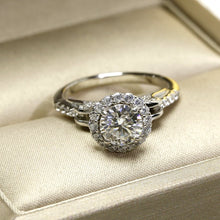 Load image into Gallery viewer, 1.0 Ct.TW Round Brilliant VVS Solitaire Diamond Ring in White Gold