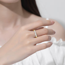 Load image into Gallery viewer, Elegant Diamond Ring 1.0 Ct.TW Round Brilliant in S-925 Gold Options