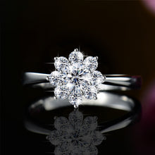 Load image into Gallery viewer, Elegant 1.8 Carat Round Brilliant VVS Cocktail Halo Diamond Lotus Ring