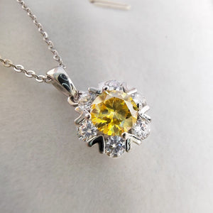 1.0 Ct.TW Round Diamond Necklace Multiple Color Options in White Gold