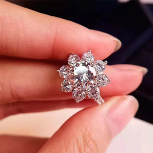 S-925 Ring with 1.0/2.0 Ct.Round Brilliant VVS Diamond in White Gold