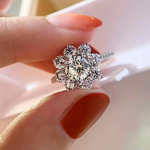 S-925 Ring with 1.0/2.0 Ct.Round Brilliant VVS Diamond in White Gold