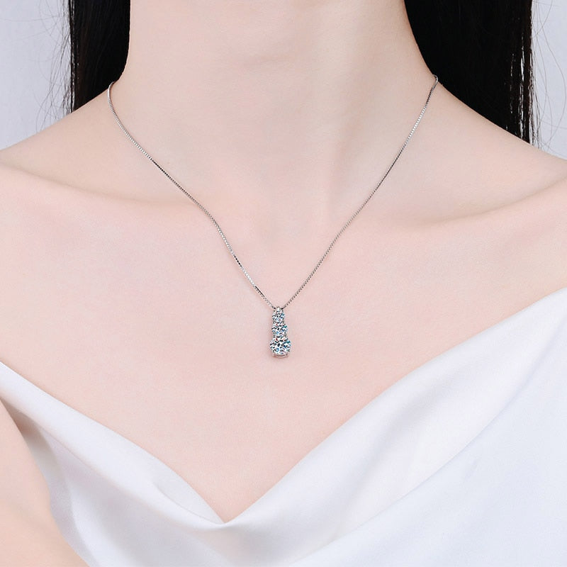 Diamond Pendant Necklace in White Gold, 1.8 Ct.TW Total Carat Weight