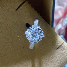 Load image into Gallery viewer, 1.0 Ct.TW Round Brilliant VVS Diamond Prism Promise Ring in White Gold