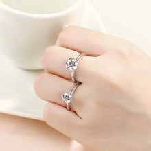 Load image into Gallery viewer, 5.0 Ct.TW Round Brilliant VVS Lab Diamond Solitaire Promise Ring