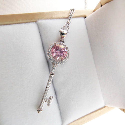 1.0 Ct.TW Round Brilliant in White Gold – VVS Clarity Diamond Necklace