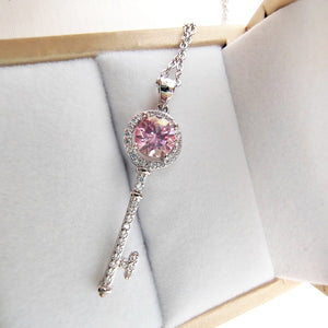 1.0 Ct.TW Round Brilliant in White Gold – VVS Clarity Diamond Necklace