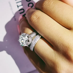 Luxurious 4.91 Ct.TW Round Semi-Precious Gems High Carbon Diamond Rings