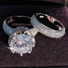 Load image into Gallery viewer, Luxurious 4.91 Ct.TW Round Semi-Precious Gems High Carbon Diamond Rings